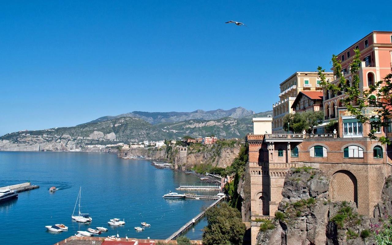 Stabia Holiday House Castellammare di Stabia Bagian luar foto