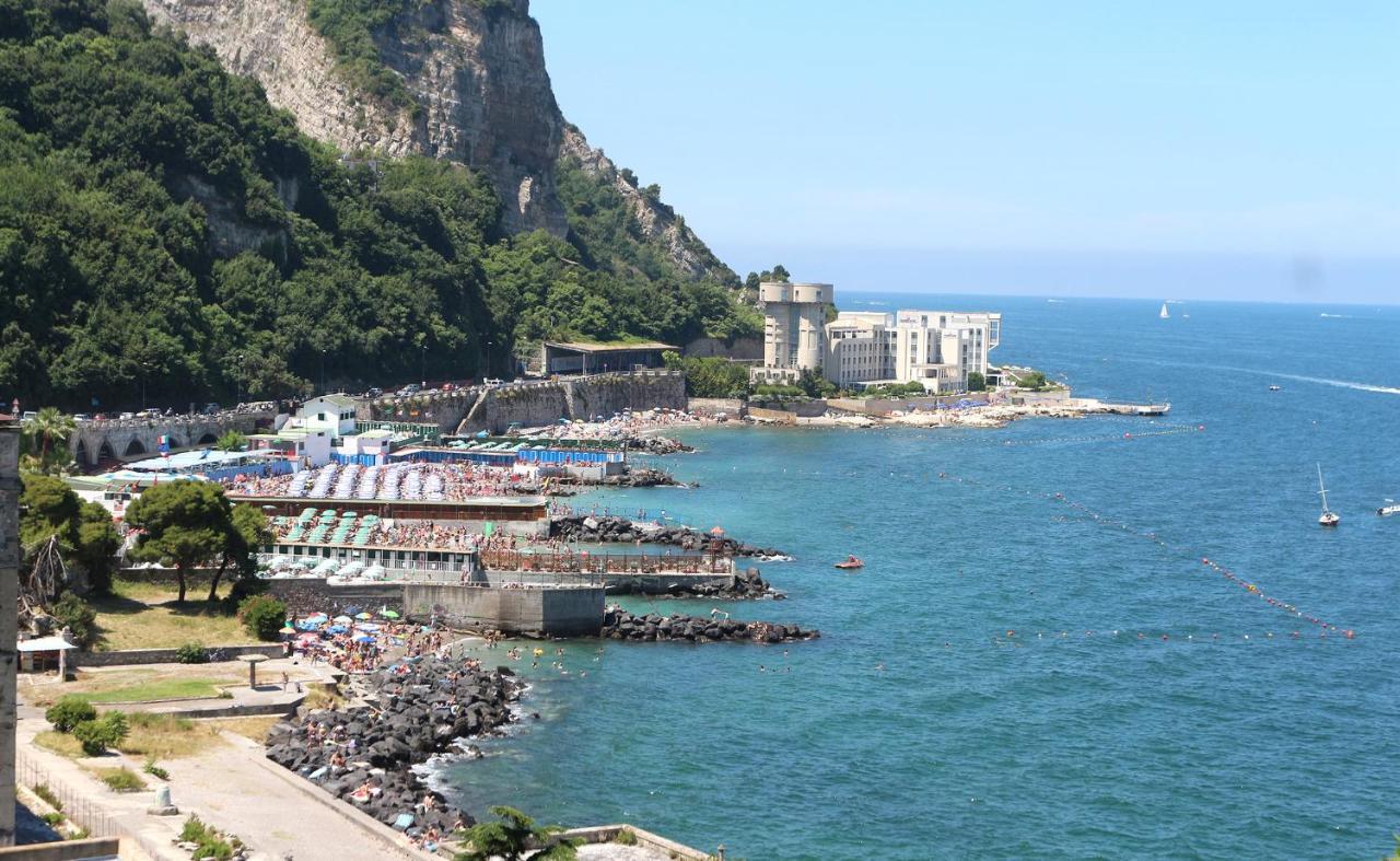 Stabia Holiday House Castellammare di Stabia Bagian luar foto
