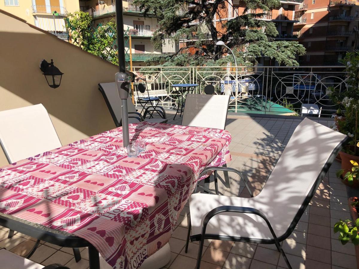 Stabia Holiday House Castellammare di Stabia Bagian luar foto